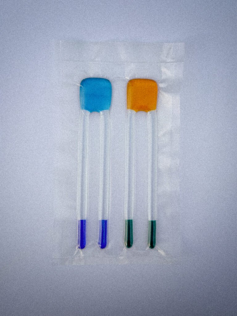 Twee handgemaakte Pool Sitcks voor je drankjes.